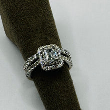 Vera Wang Love GIA Certified Center Stone Diamond Bridal Ring Set Approx 1.7 CT. T.W.  Pre-owned Item #391043