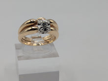 Ladies Elegant 14K Yellow Gold Ring with White Gold Prong Head, 0.10CT VS1 H Color, Sz. 5 Preowned item #249668