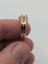 Ladies Elegant 14K Yellow Gold Ring with White Gold Prong Head, 0.10CT VS1 H Color, Sz. 5 Preowned item #249668