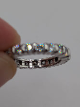 1.75 Ct Round Bar Set Diamond Eternity Wedding Band Ring in Platinum, Pre-owned item #266935b