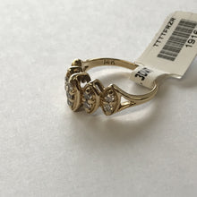  Diamond  Band Ring